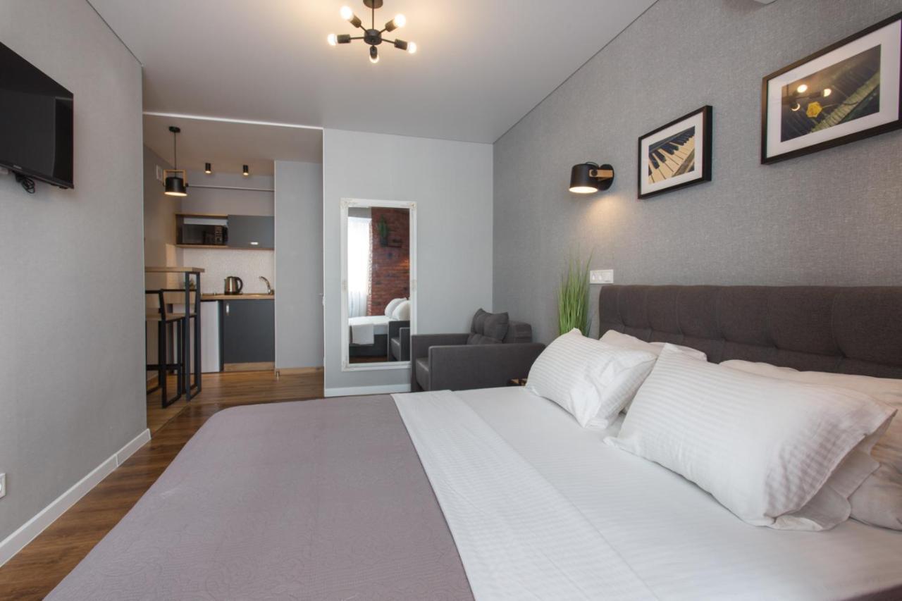 With Amazing View - Hrekivska Str. 5-2 Apartment